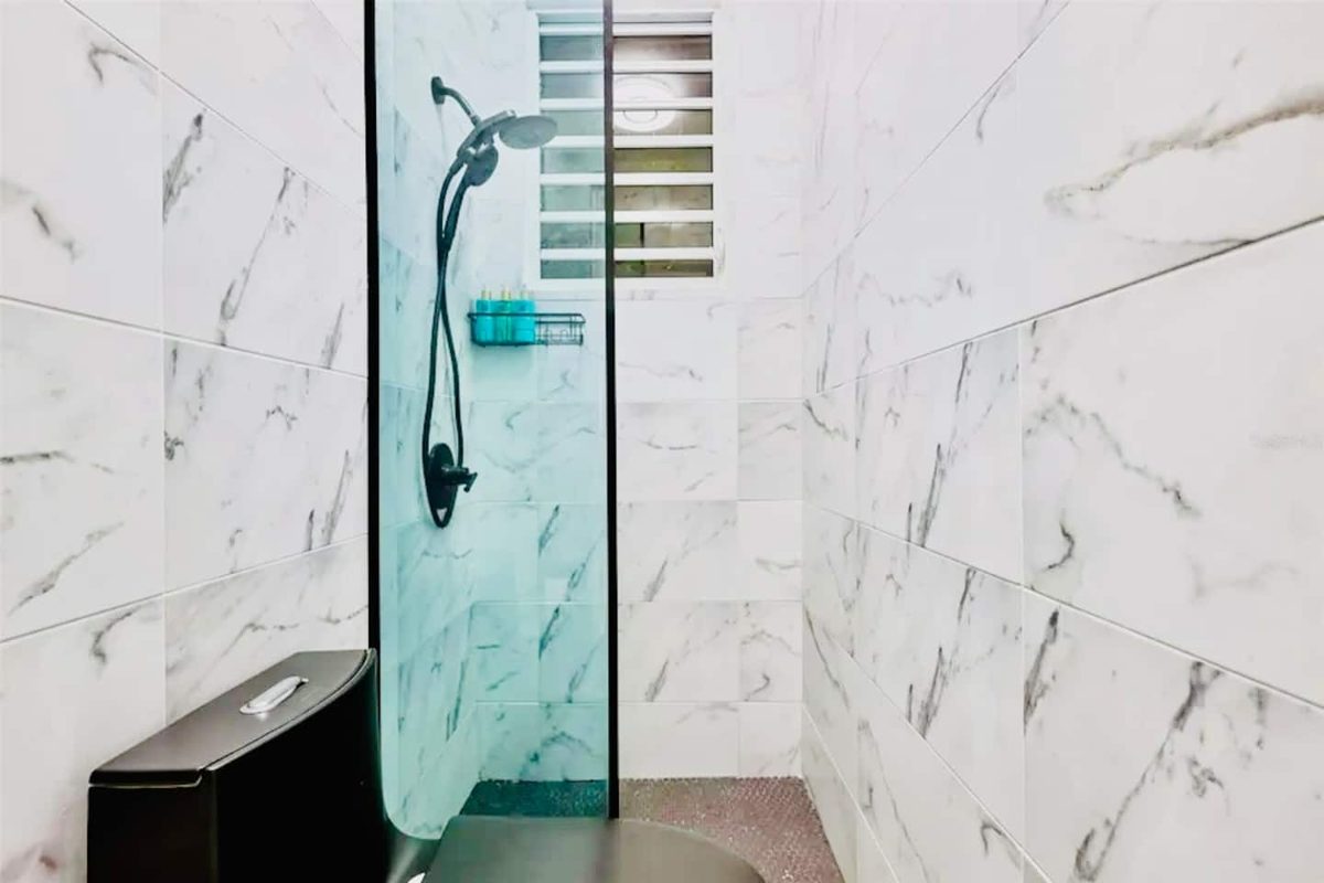 Casa Linda — real property photo 2